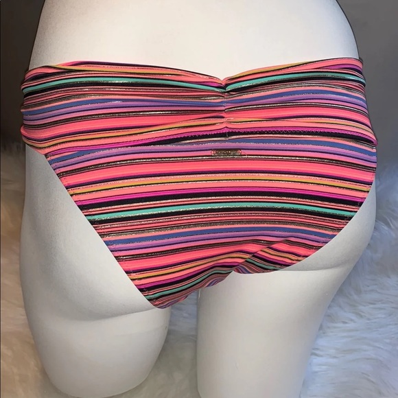 Vs bikini - Picture 6 of 6